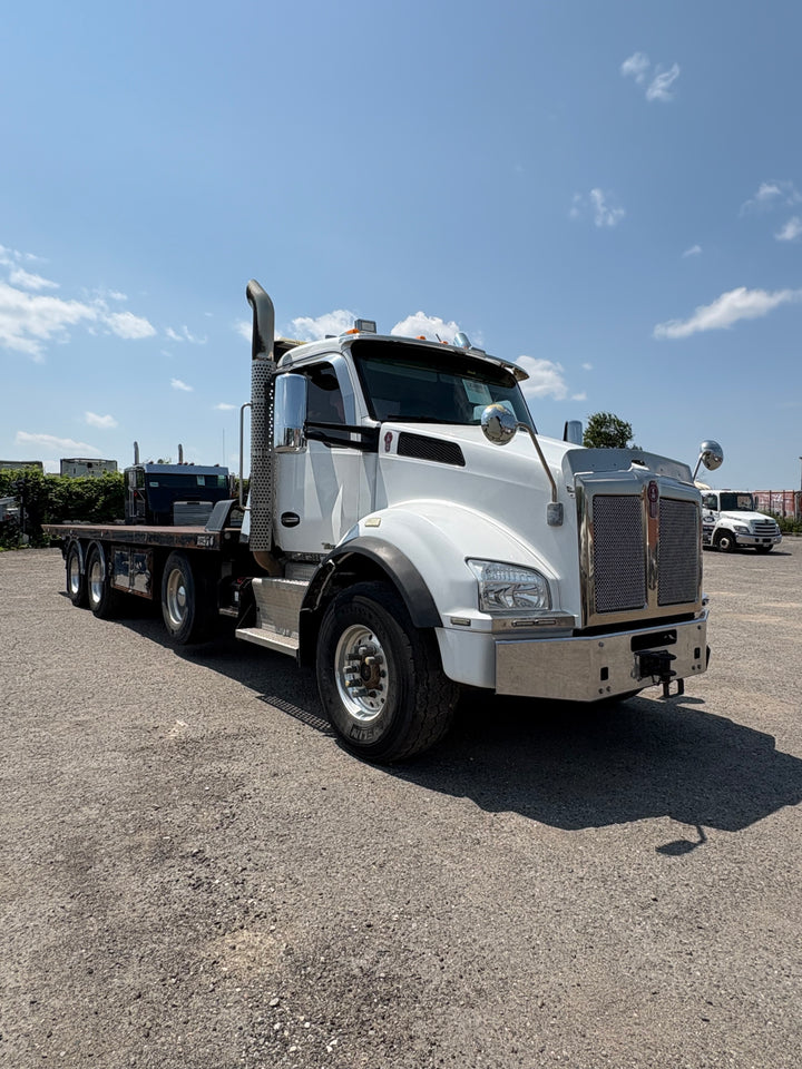 2016 KENWORTH T880 WITH 40TB CARRIER