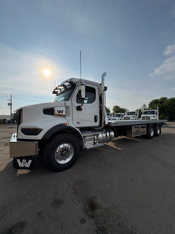2025 WESTERN STAR 47X WITH 40TB CARRIER