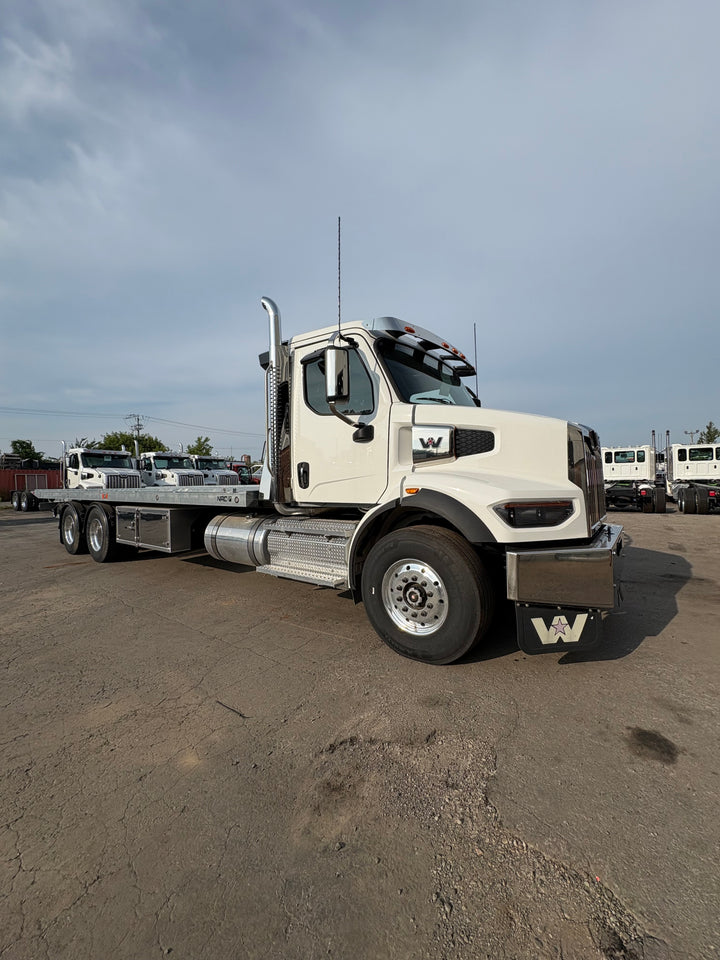 2025 WESTERN STAR 47X WITH 40TB CARRIER