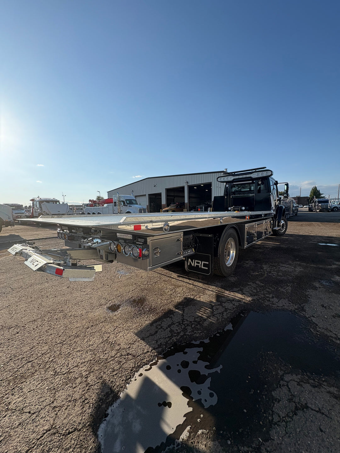 2026 FREIGHTLINER M2 106 WITH NRC 20TB CARRIER