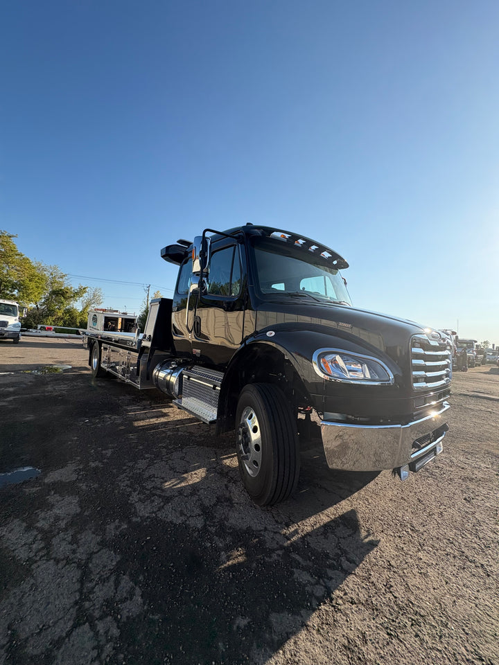 2026 FREIGHTLINER M2 106 WITH NRC 20TB CARRIER