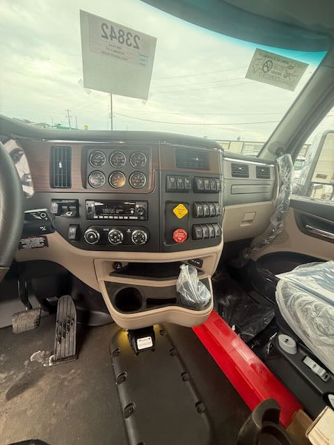 2025 PETERBILT 567 WITH NRC 40TB CARRIER - 23842