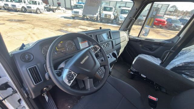 2026 FREIGHTLINER M2-PLUS WITH 20TB CARRIER - photo 5 of 6