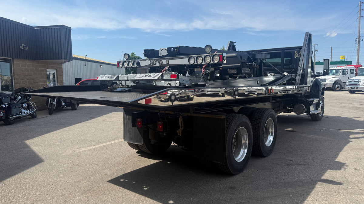2027 INTERNATIONAL MV607 WITH 20TB-DD CARRIER - photo 3 of 6
