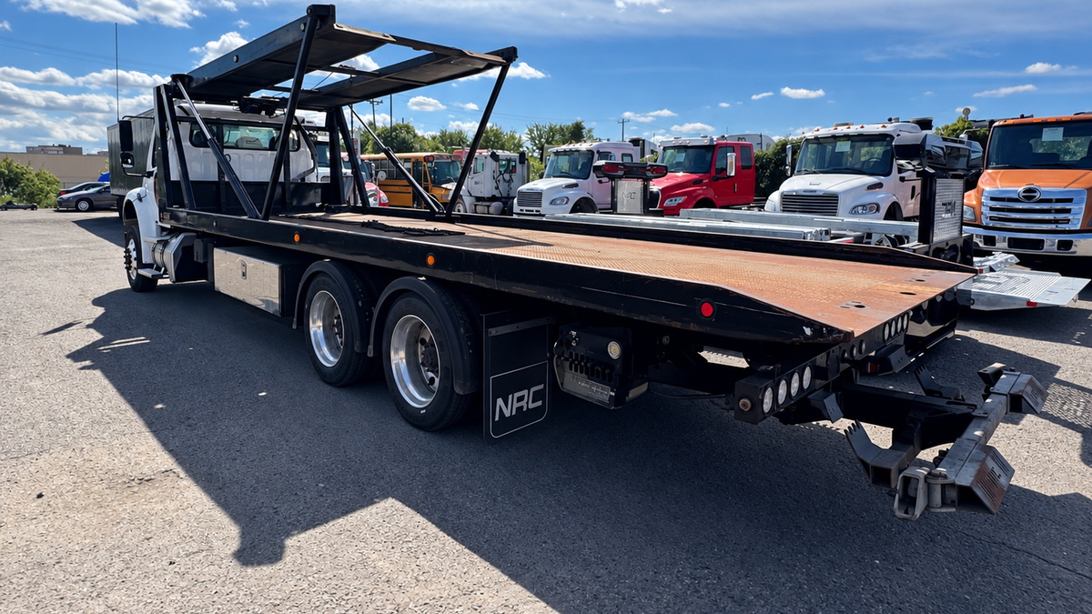 2021 FREIGHTLINER M2 EXTENDED CAB WITH 4 CAR CARRIER CARRIER - photo 2 of 7