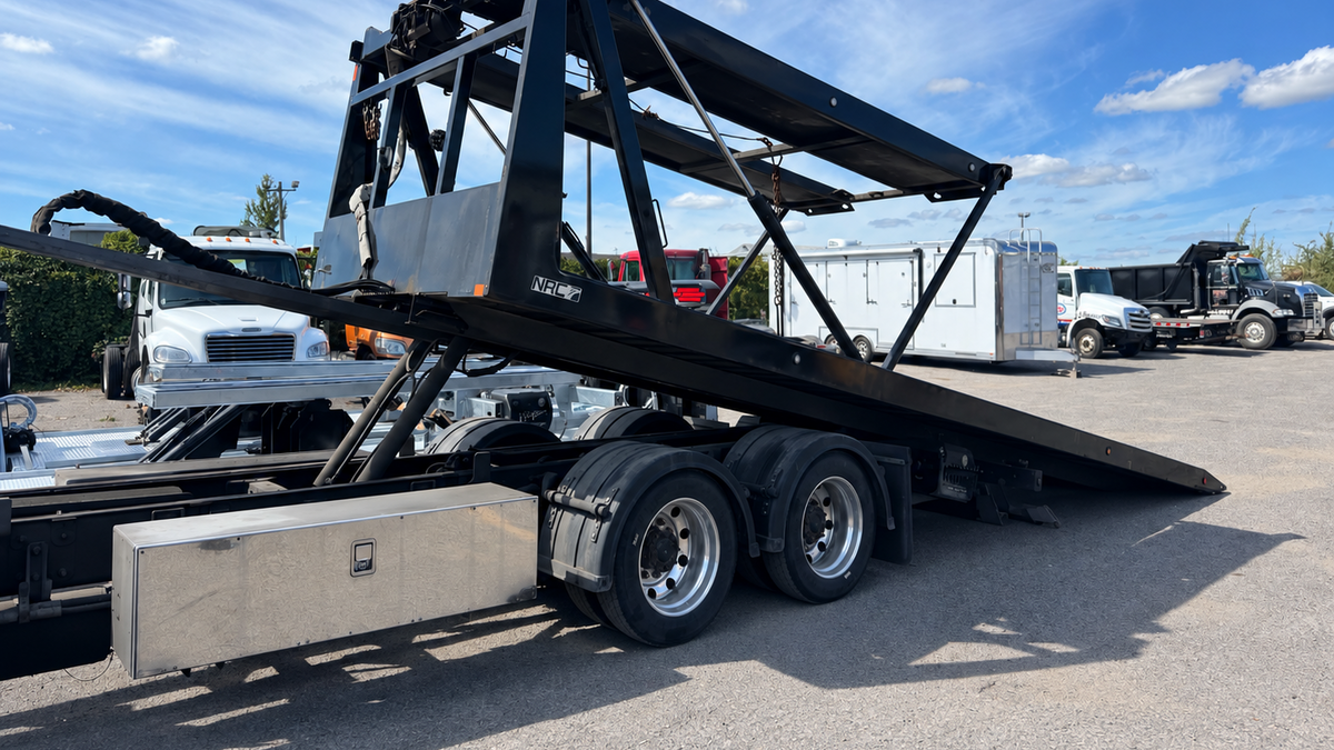 2021 FREIGHTLINER M2 EXTENDED CAB WITH 4 CAR CARRIER CARRIER - photo 3 of 7